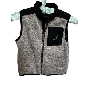 Nautica Boys Full-Zip Sweater Vest Gray Black Medium 5 Pockets Soft